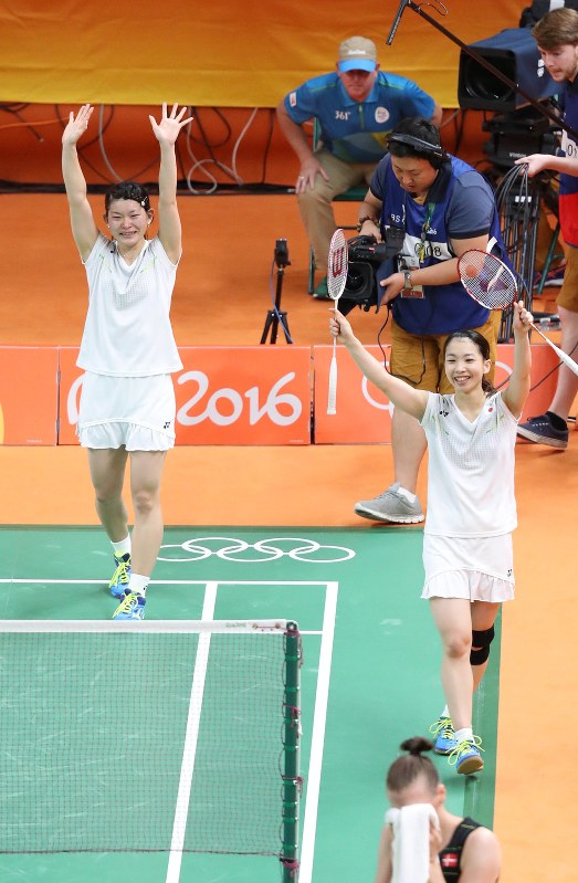 ヨネックス 日本代表モデル リオ五輪 高松ペア同デザイン レディースO