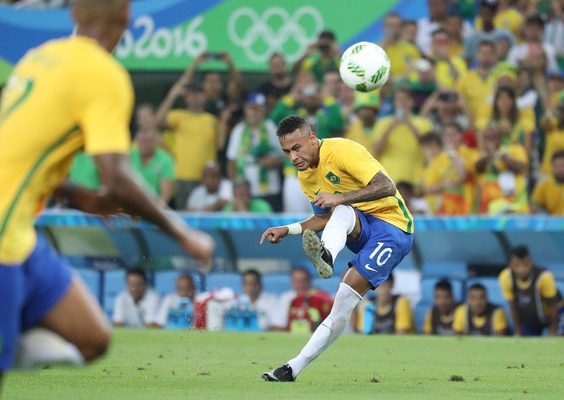 リオ五輪 サッカー男子決勝：ブラジル優勝 マラカナンの歓喜 [写真特集