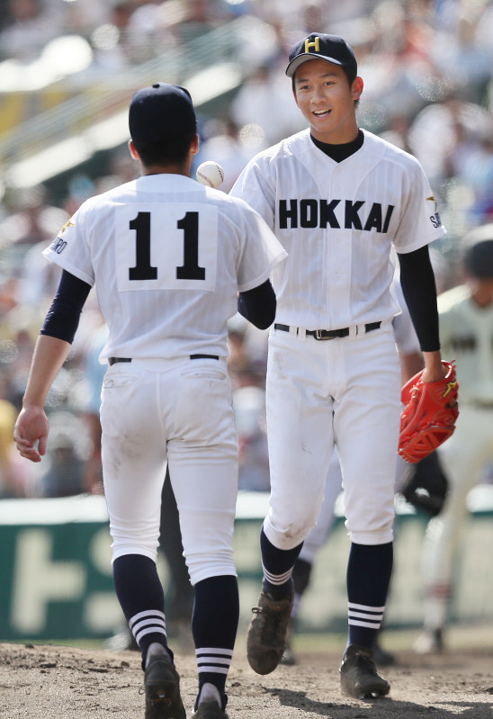高校野球：第14日決勝戦 北海（南北海道）―作新学院（栃木） [写真