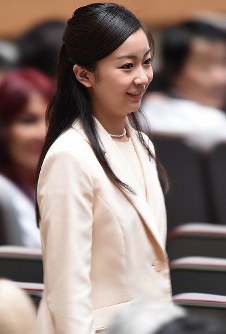 子ども虐待防止世界会議に出席した佳子さま＝名古屋市熱田区の名古屋国際会議場で２０１４年９月１４日午後４時１７分、木葉健二撮影