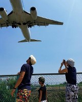 ＳＮＡＰＬＡＣＥに掲載された「千里川の土手」の写真＝ＳＮＡＰＬＡＣＥ提供