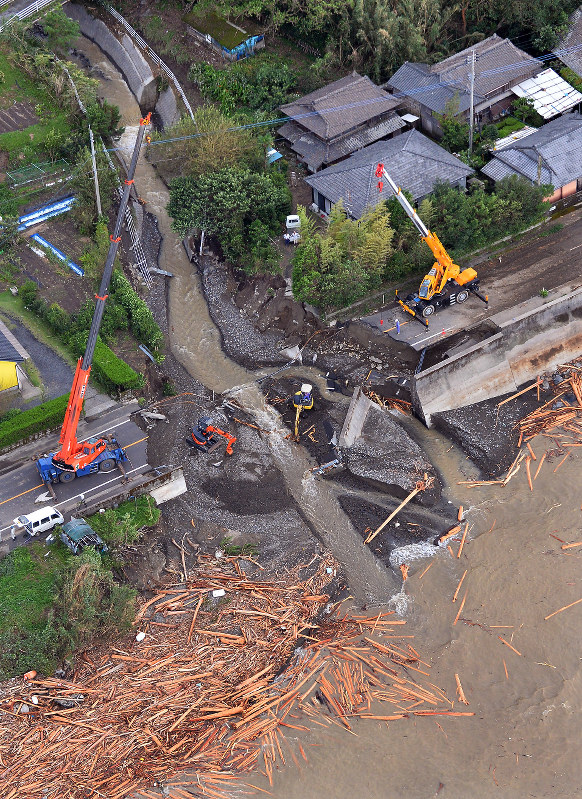 台風16号：不明2人、けが42人 各地で記録的な大雨 | 毎日新聞