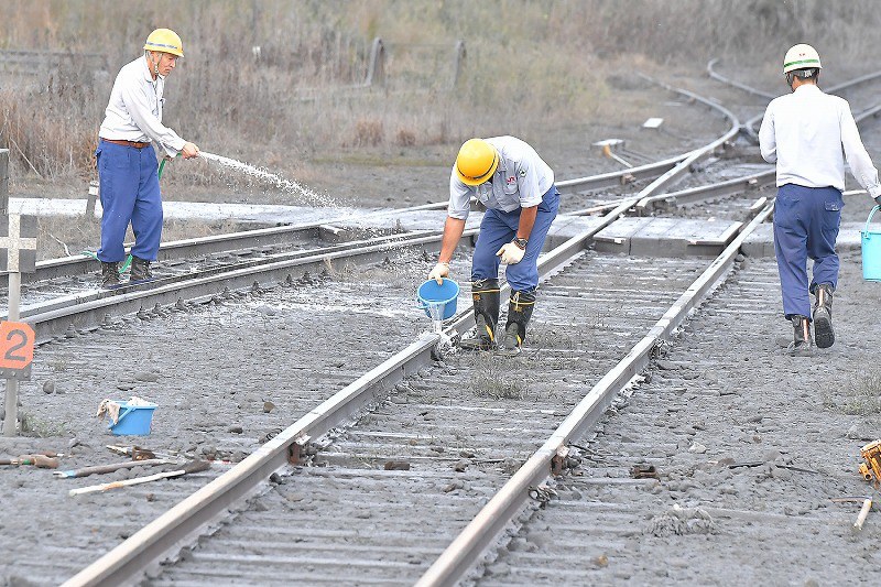 阿蘇山噴火：気象庁「同じ規模、起こりうる」警戒呼びかけ [写真