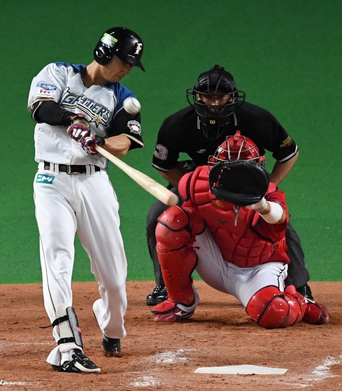 日本シリーズ：日本ハム3連勝で王手 広島にサヨナラ勝ち [写真特集13/23] 毎日新聞