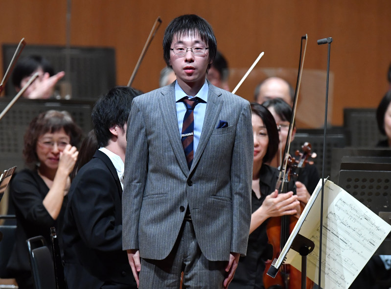 第85回日本音楽コンクール本選会の作曲部門で3位になった引地誠さん=新宿区の東京オペラシティコンサートホールで、宮間俊樹撮影