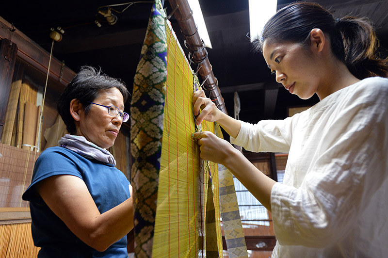 京に生きる 技と人 １０ 京すだれ本舗 久保田美簾堂 暑さをしのぐ知恵と粋 京都 毎日新聞