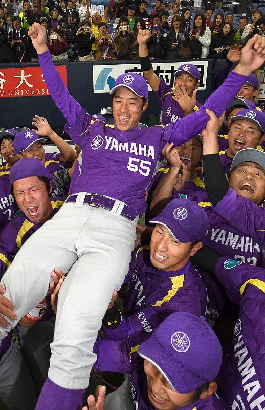 社会人野球：ヤマハ悲願の初優勝 日本選手権 [写真特集22/18] | 毎日新聞
