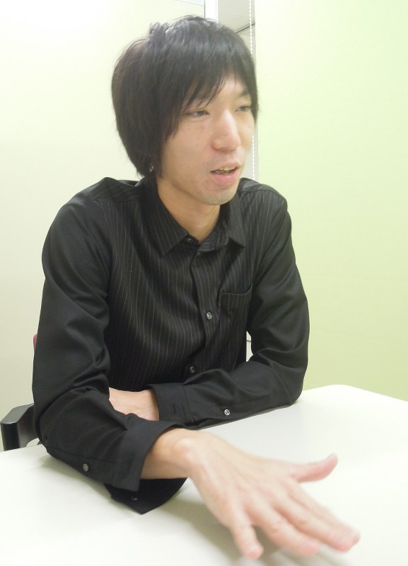 映画 中年男性が地下アイドルに 堕ちる 異例の盛況 毎日新聞