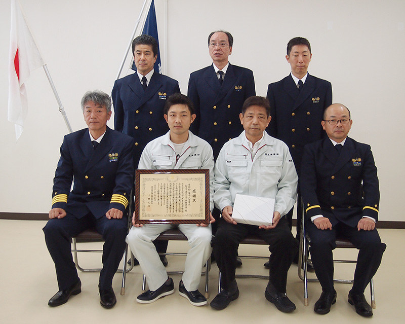 大分 姫島沖の船舶衝突 人命救助の姫路 小島船長らに感謝状 兵庫 毎日新聞
