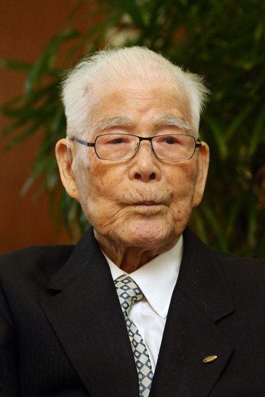元法相・文相の奥野誠亮さん=東京都港区で2015年6月11日、山本晋撮影