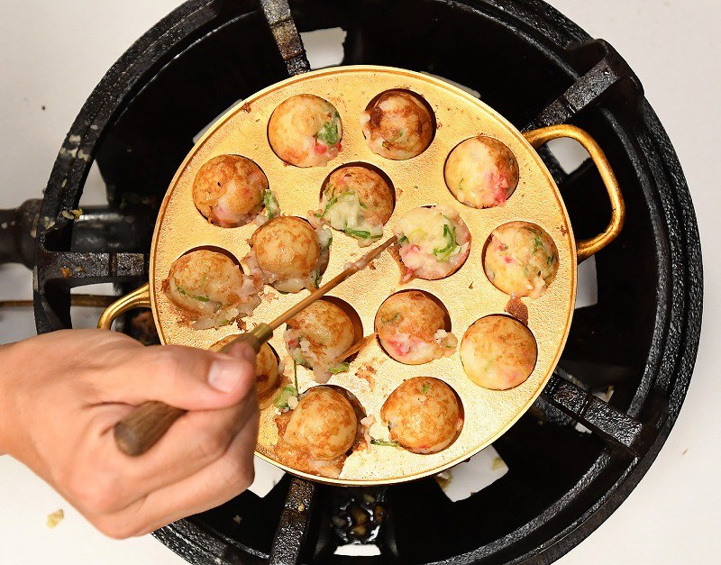 たこ焼き器：黄金製 4320万円 [写真特集6/5] | 毎日新聞