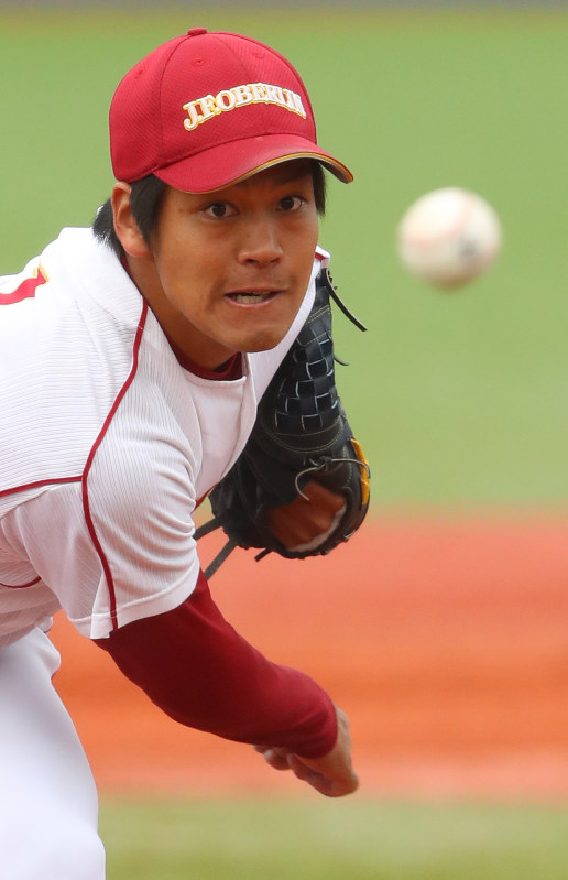 桜美林大の準優勝に貢献したエース佐々木=小川昌宏撮影