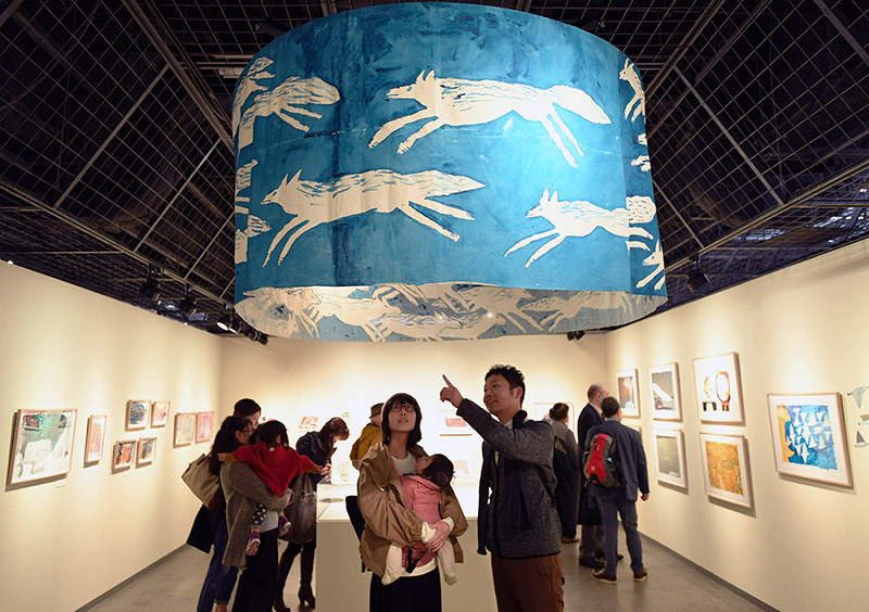 ミロコマチコ展 京都で開幕 毎日新聞