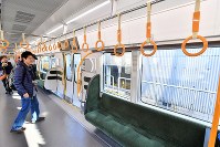 JR西：これが新型車両「323系」 大阪環状線 [写真特集3/5] | 毎日新聞