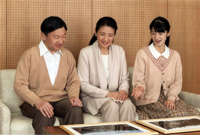 皇太子妃雅子様ご内親王誕生記念 カメオブローチ(鑑別書付き) 2025年最新】Yahoo!オークション -雅子様の中古品・新品・未使用品一覧