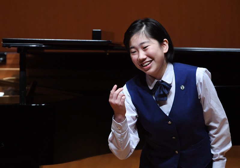学生音コン 声楽部門高校の部 １位に竹内菜緒さん 恩返しができた気分 岩手 毎日新聞