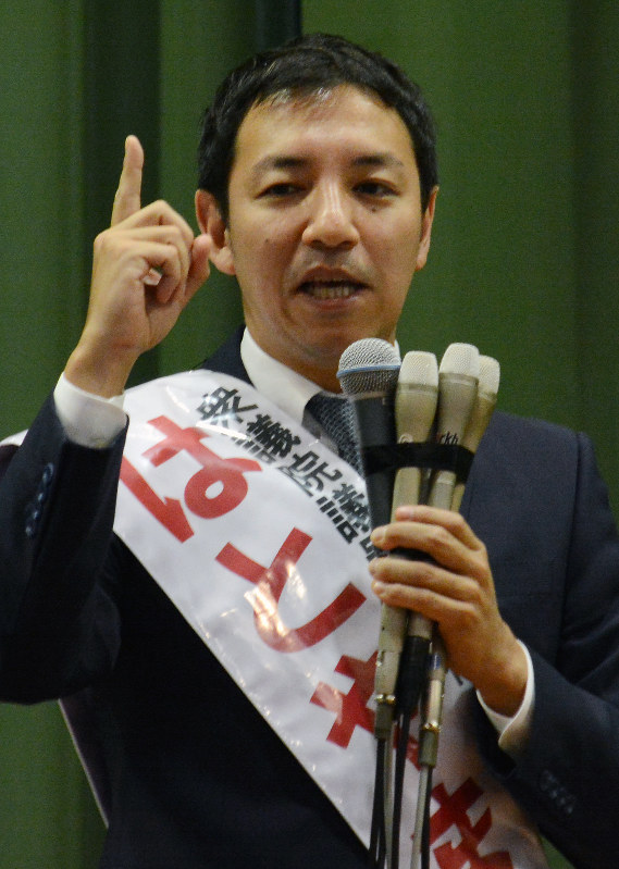 鳩山二郎氏 選挙邪魔 筑後市どうでもいい 陳情で発言 写真特集1 3 毎日新聞