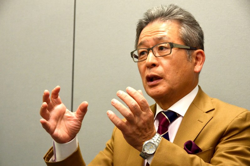 江上剛さん=2016年12月16日、田中学撮影