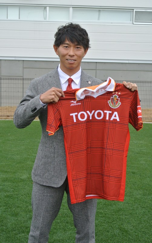 J2：名古屋移籍の佐藤寿人「何でもやる覚悟がある」 | 毎日新聞