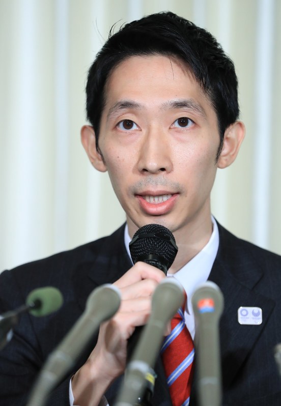 千代田区長選への立候補について語る与謝野信氏=東京都千代田区で2017年1月13日午後4時11分、梅村直承撮影