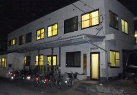 さいたま市では２０１３年、無届け施設事業者が入居者の生活保護費を１億円以上横領する事件も発覚した＝さいたま市見沼区の宿泊施設で２０１３年２月、西田真季子撮影