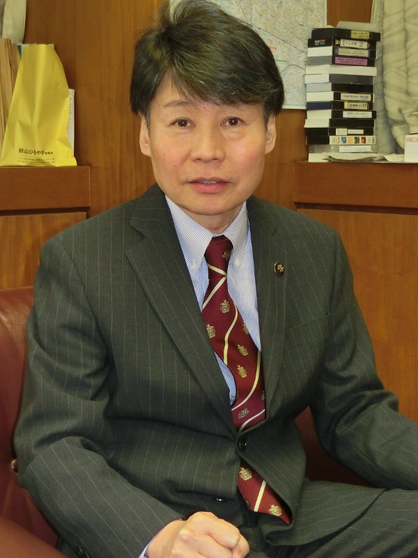 ニュースな人 県市長会長に就任 清水聖士 鎌ケ谷市長 千葉 毎日新聞