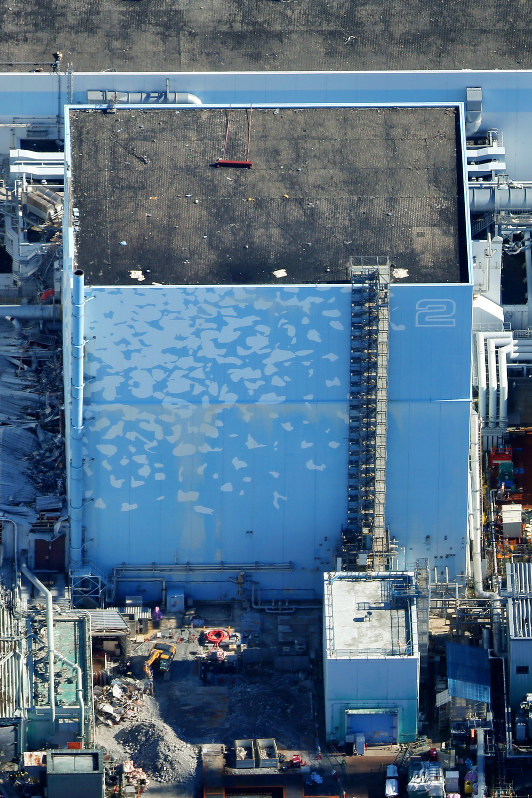 福島第1原発2号機=2015年11月、本社ヘリから森田剛史撮影