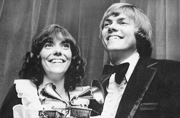 時代と国境を超えた カーペンターズ の美しい歌声 切ない歌を探して 森村潘 毎日新聞 経済プレミア