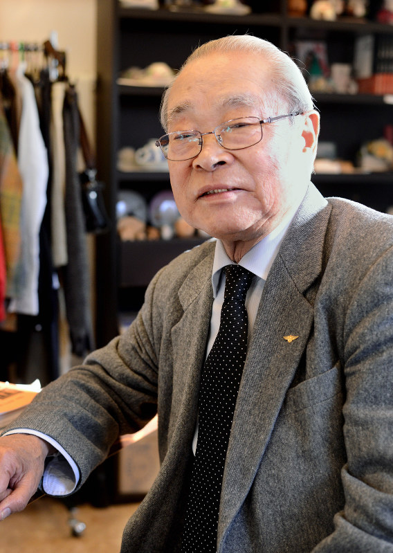 井原東洋一さん