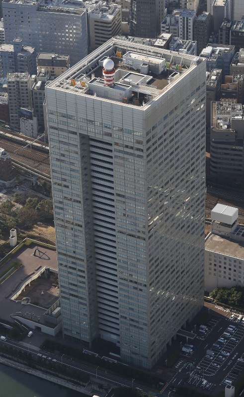東芝本社=東京都港区芝浦で2017年1月、本社ヘリから