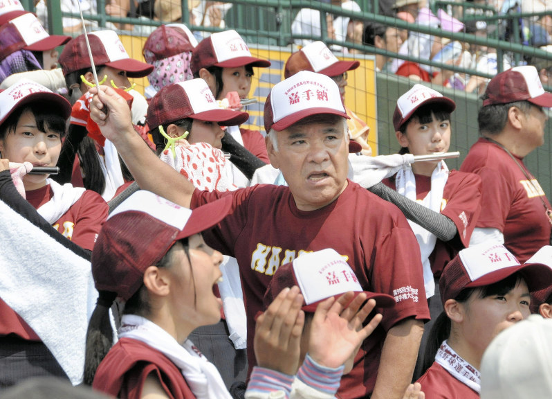 ストーリー 甲子園の父 と慕われ その２止 吹奏楽に人生ささげ 毎日新聞