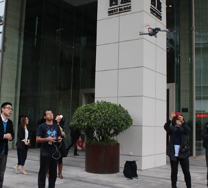 世界経済 見て歩き 中国 深セン 中国のシリコンバレー 世界の工場 が変貌 先端新興企業 台頭相次ぐ 毎日新聞