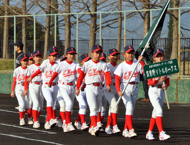 少年野球 大野城市長杯まどか大会 開幕 ４８チームが熱戦展開 毎日新聞
