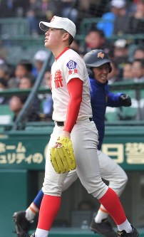 選抜高校野球：盛岡大付が初の8強 智弁学園の連覇阻む [写真特集15/13