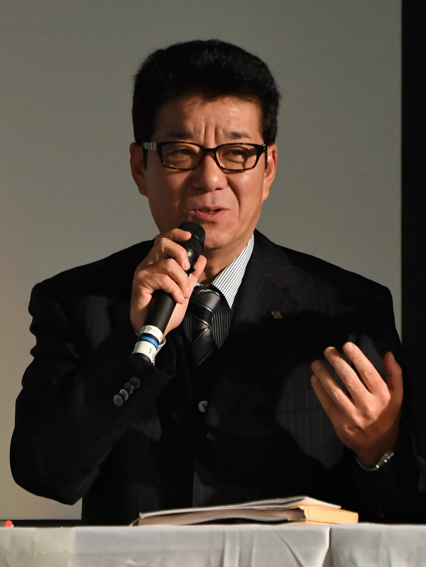 松井一郎知事=大阪市天王寺区で2016年11月16日午後7時48分、三浦博之撮影