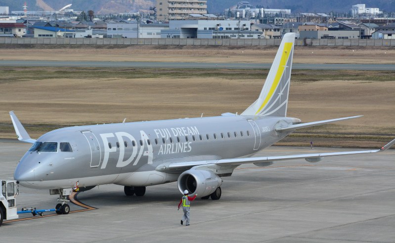 ｆｄａ 山形 札幌便就航 出発前セレモニーも 地方と地方を結ぶ懸け橋に 山形 毎日新聞