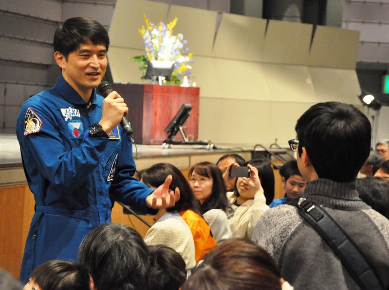 大西卓哉宇宙飛行士 科学に興味持って 岐阜で報告会 岐阜 毎日新聞
