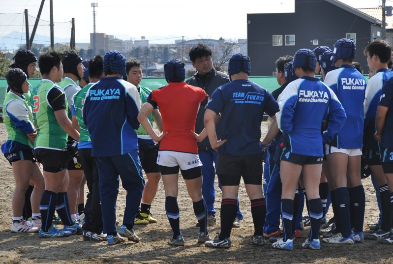 サクラ舞う 選抜ラグビー 上 深谷高校 粘りの守備からリズム 花形不在でも潜在力十分 埼玉 毎日新聞