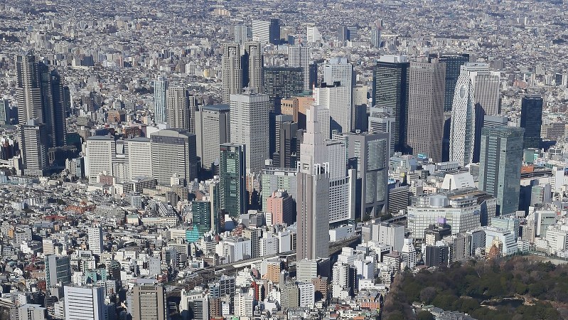 新宿の高層ビル群=2017年1月31日、小出洋平撮影