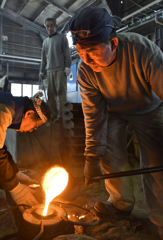 伝統をつなぐ 山形鋳物 上 ９５０年の歴史誇り発展 山形 毎日新聞