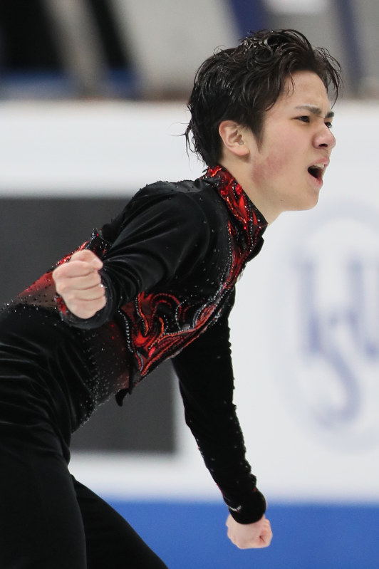 男子シングルで2位になった宇野昌磨のフリーの演技=フィンランド・ヘルシンキで2017年4月1日、佐々木順一撮影