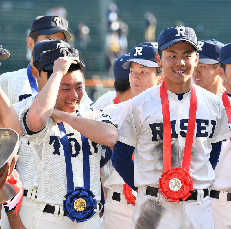選抜高校野球：強い浪速の好敵手 夏へ闘志新た | 毎日新聞