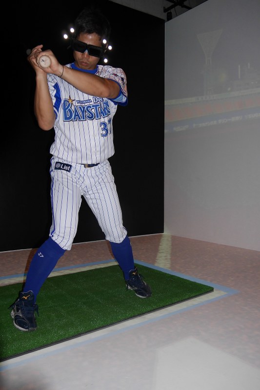 VR batting system adopted by Baystars recreates pitches from 82