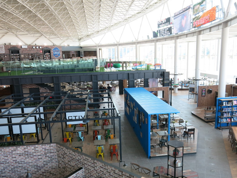 大学倶楽部 神田外語大 学生の英語力アップを図る新施設が完成 毎日新聞