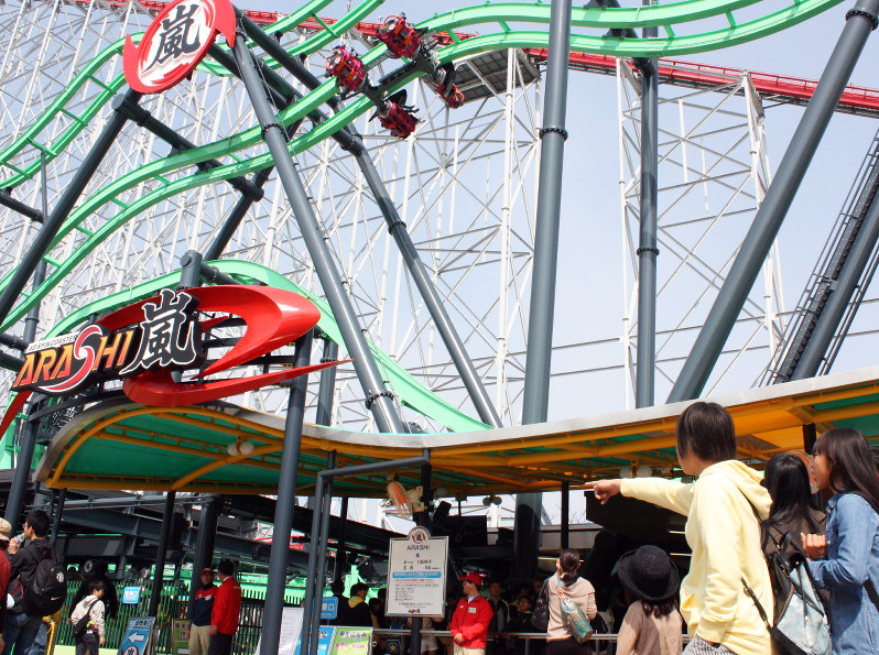 ナガシマスパーランド 停止コースター ２日ぶりに再開 毎日新聞