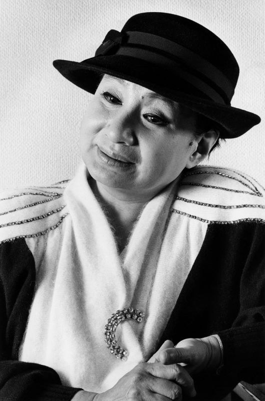 京唄子 直筆サイン入り Tシャツ M 女優 漫才師 当時物 渡る世間は鬼ばかり 渡鬼」の京唄子さん死去、89歳 鳳啓助さんと夫婦漫才で活躍