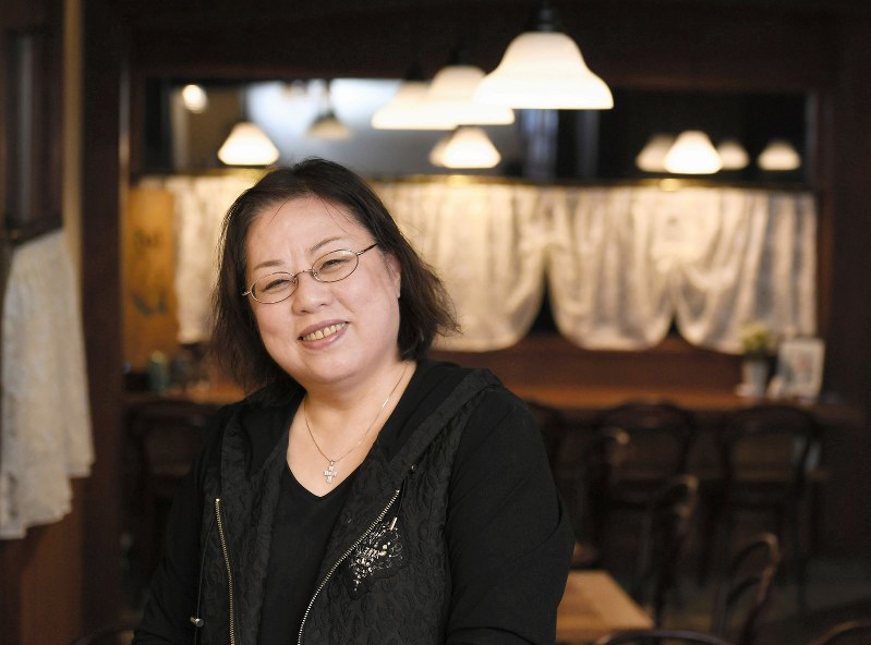 人生は夕方から楽しくなる 漫画家 美内すずえさん 毎日新聞