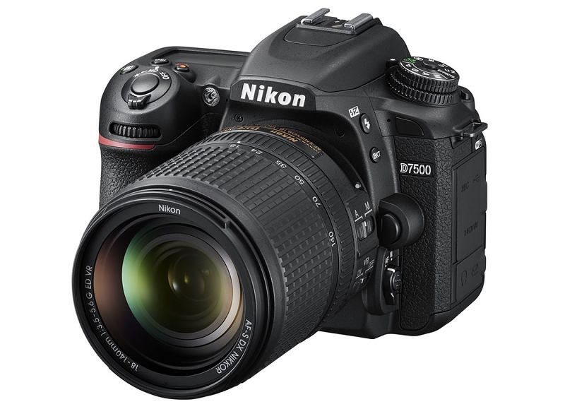 カメラ：D500と同等の画質をもっと手軽に! 待望のミドルクラス「ニコン
