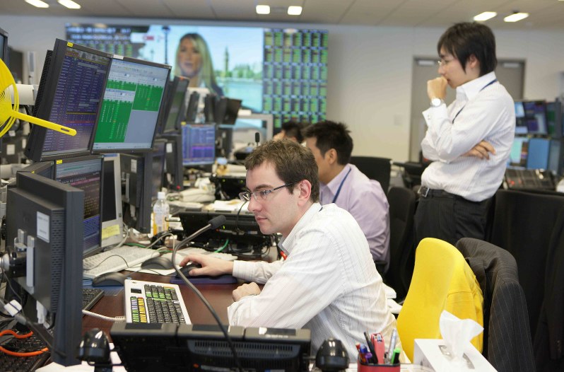 変革 第３部 大和証券 １３ 残留決めた ７人の侍 毎日新聞