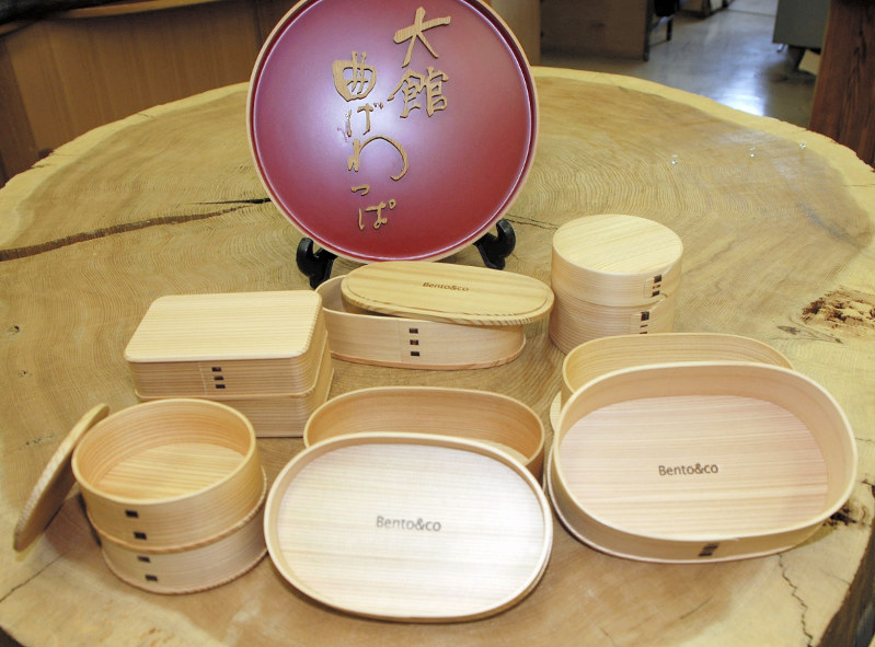 小学校の道徳教科書で紹介される伝統工芸品「大館曲げわっぱ」